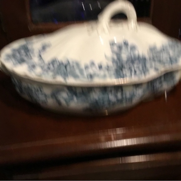 Doris Barka Lace Edge English Bowl - Picture 7 of 12